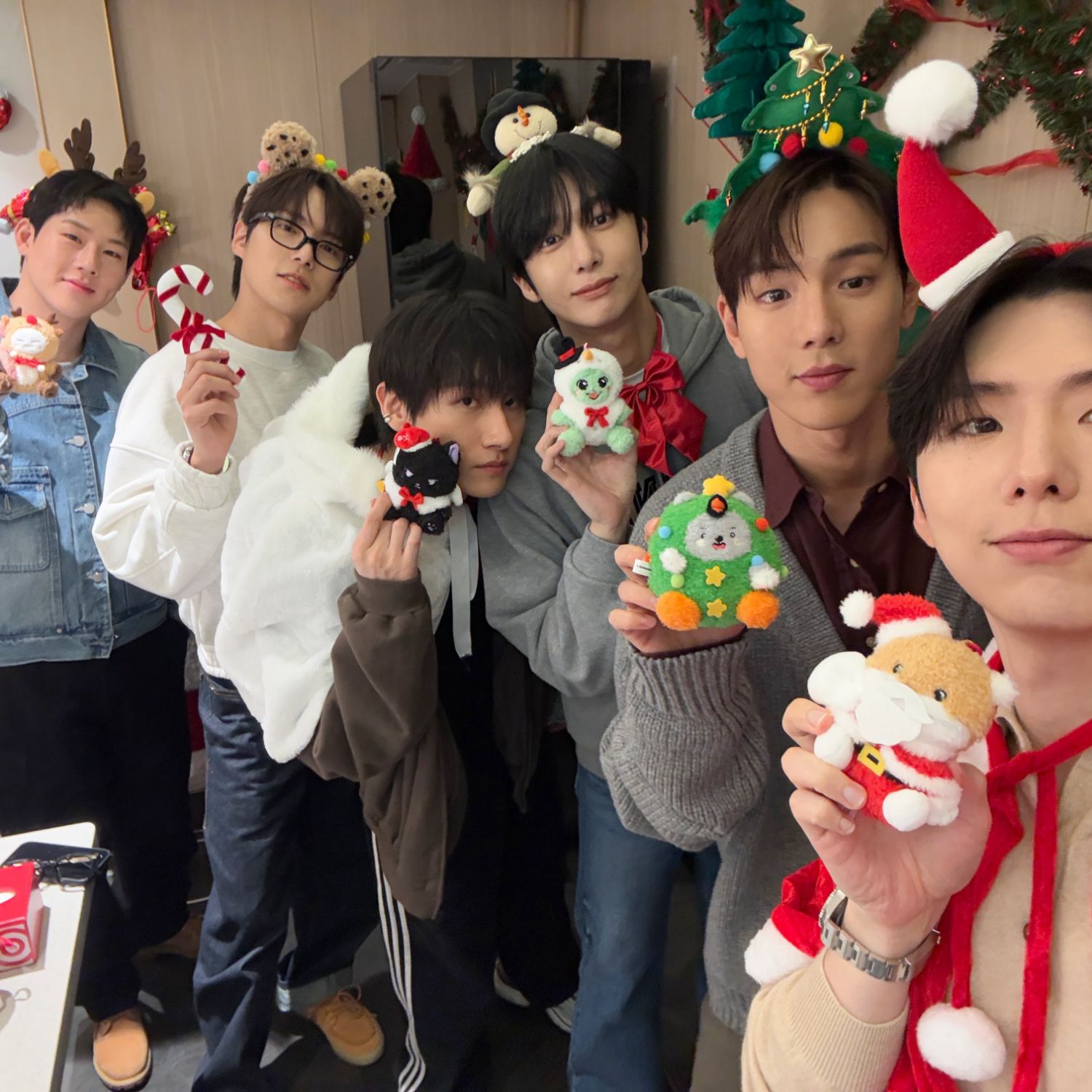 몬스타엑스의 비하인드 컷