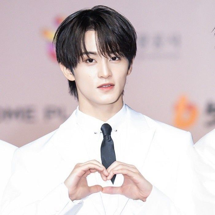 Latest photo of Mark (NCT 127, NCT DREAM)