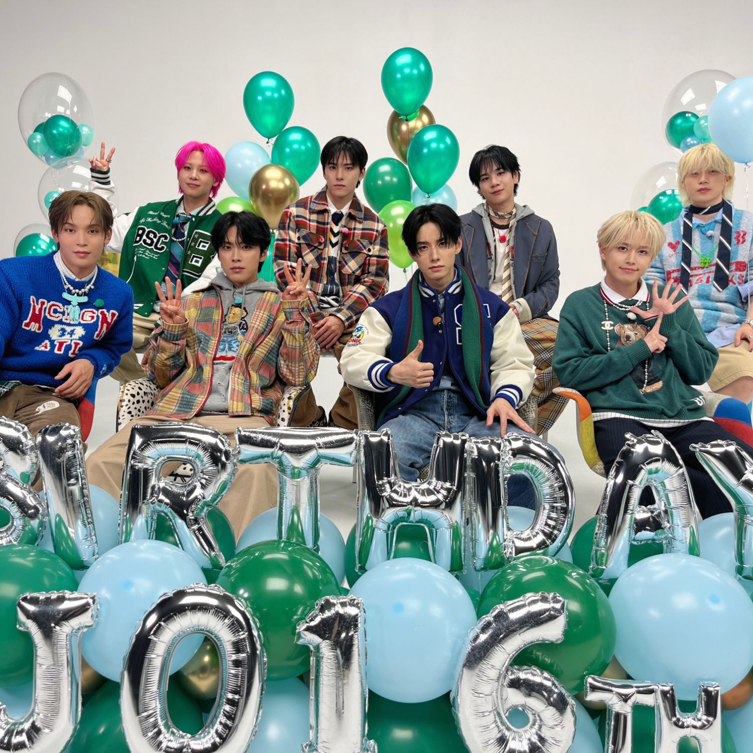 豆原一成 (JO1)的最新照片