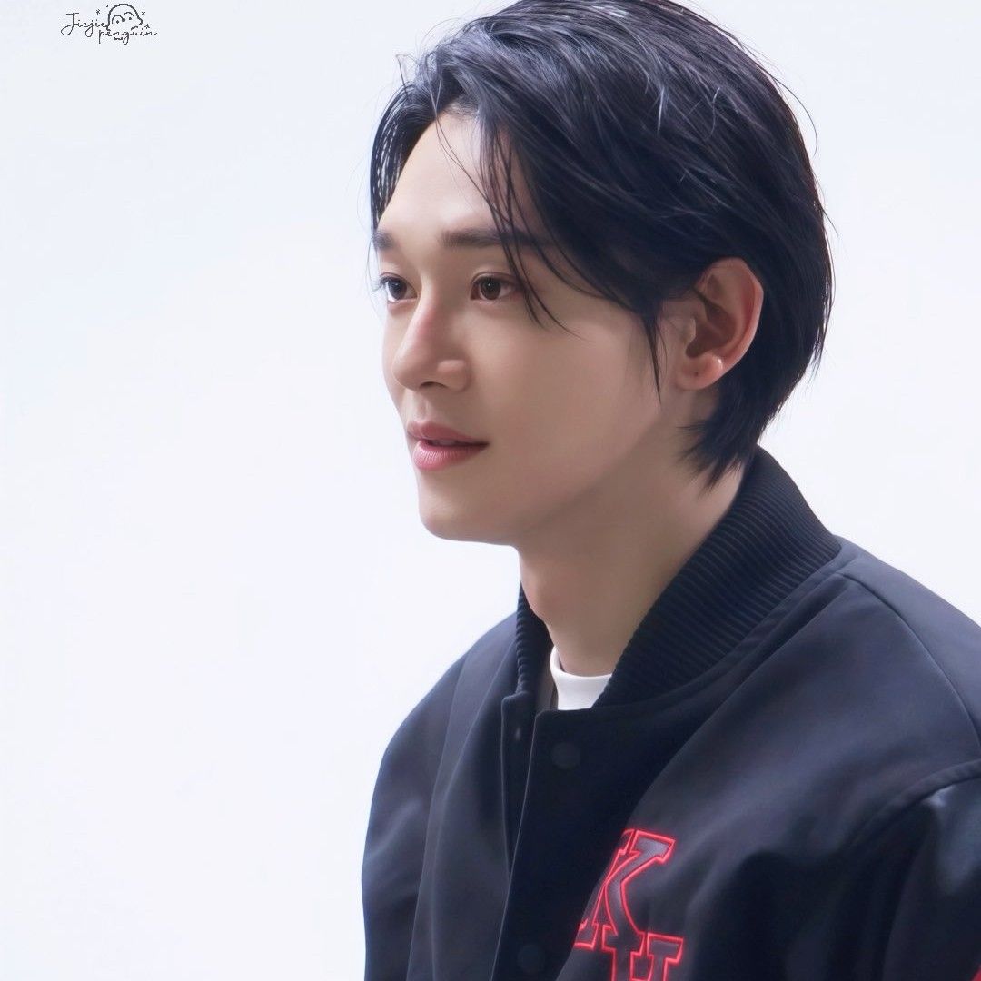 Behind-the-scenes cut of Chen (EXO)