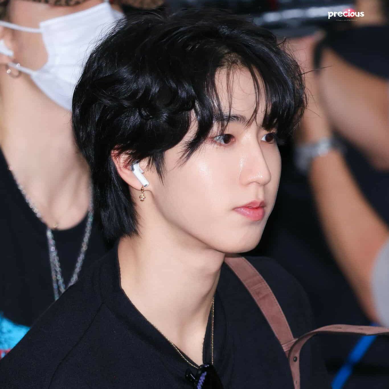 Foto terbaru HAN (Stray Kids)