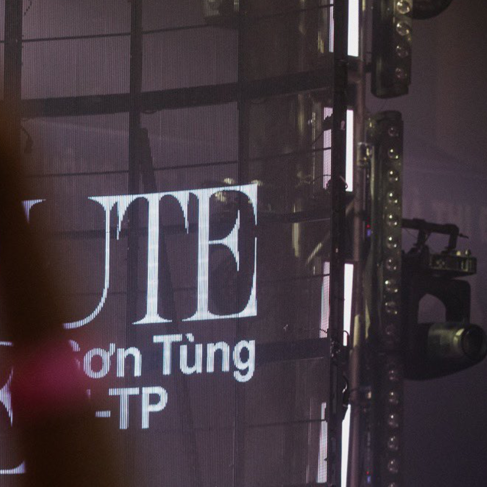Behind-the-scenes cut of Son Tung M-TP