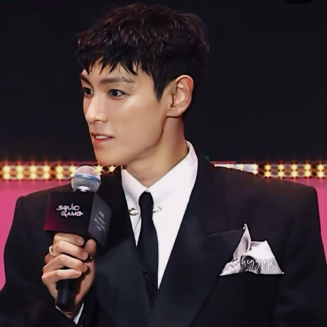 Behind-the-scenes cut of T.O.P