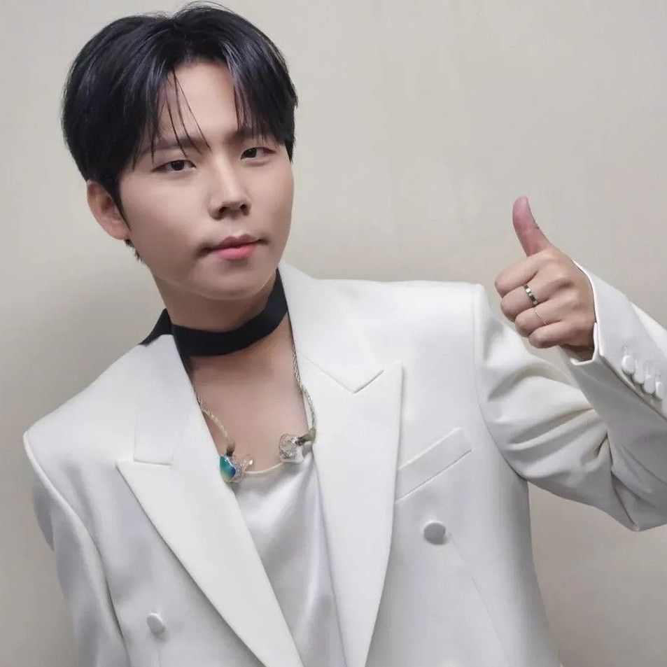 Latest photo of Jung Seunghwan