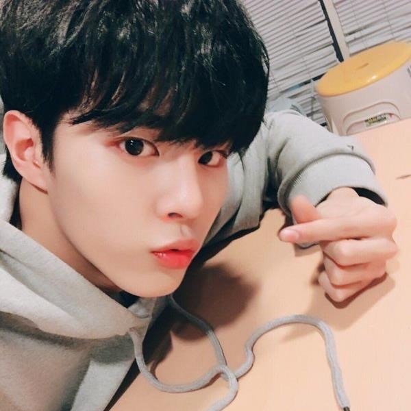 Recent activity shot of Kim Wooseok
