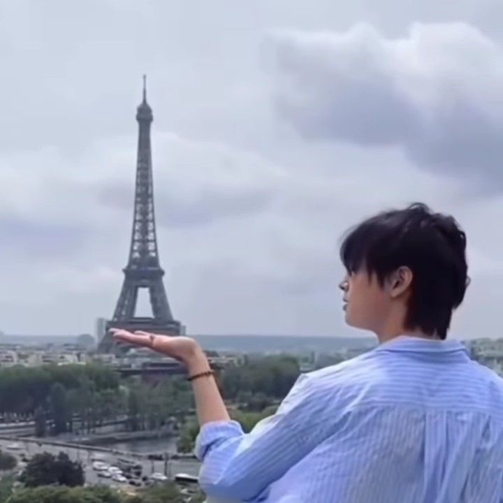 A moment captured by Eunwoo (ASTRO)'s fan