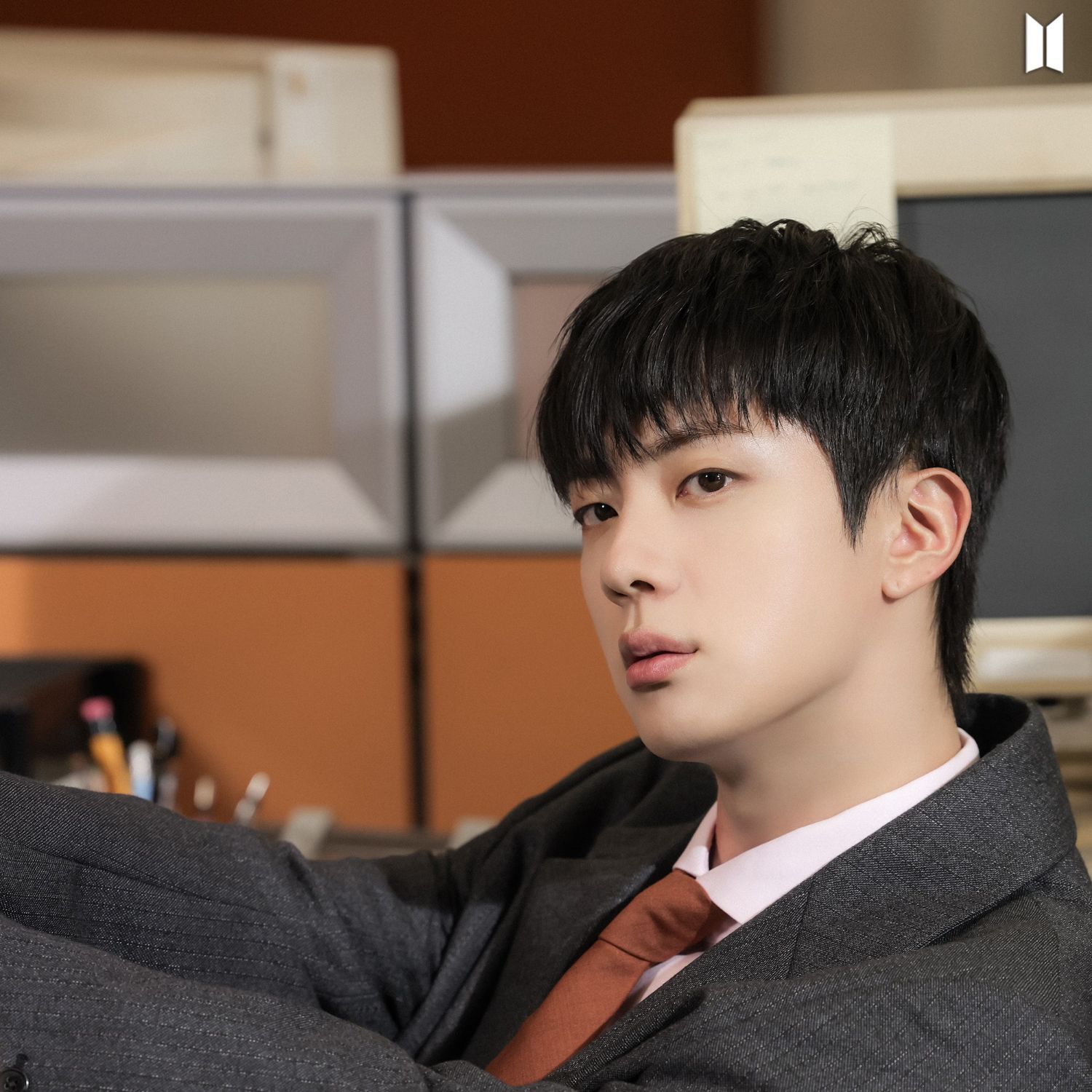 진 (방탄소년단)의 비하인드 컷