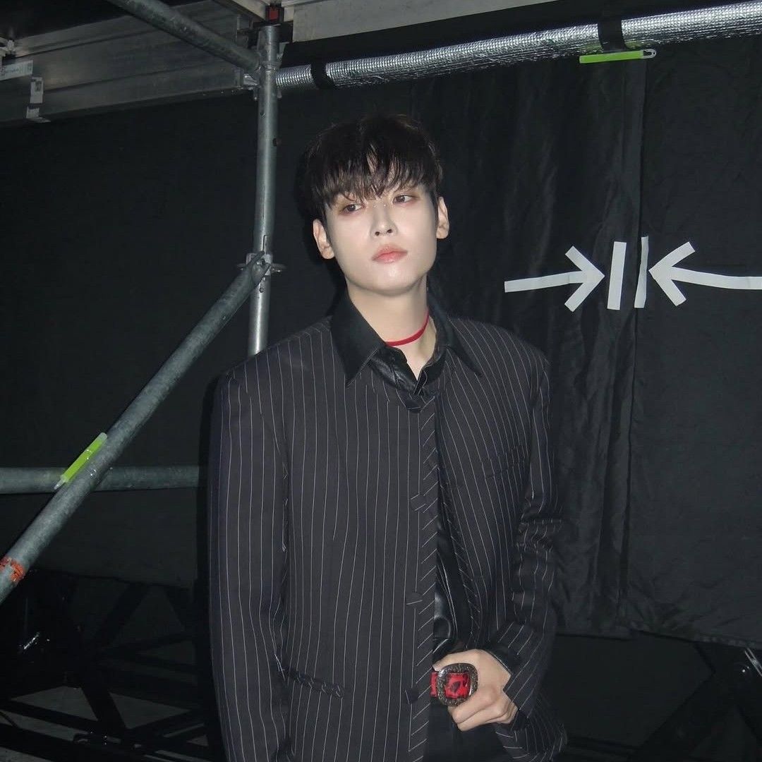 Latest photo of Inseong (SF9)