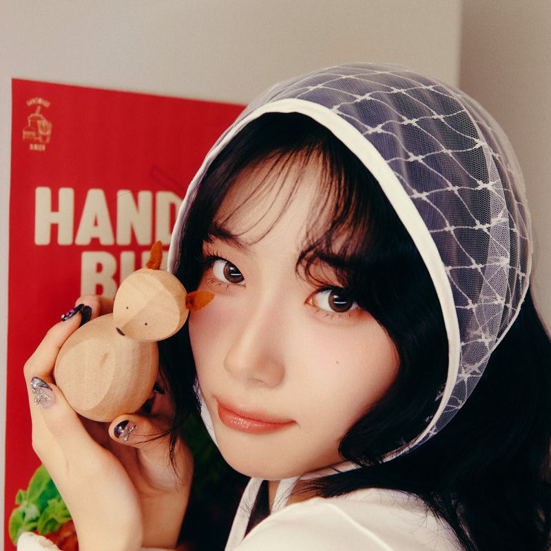 Foto terbaru Seo Youngeun (Kep1er)