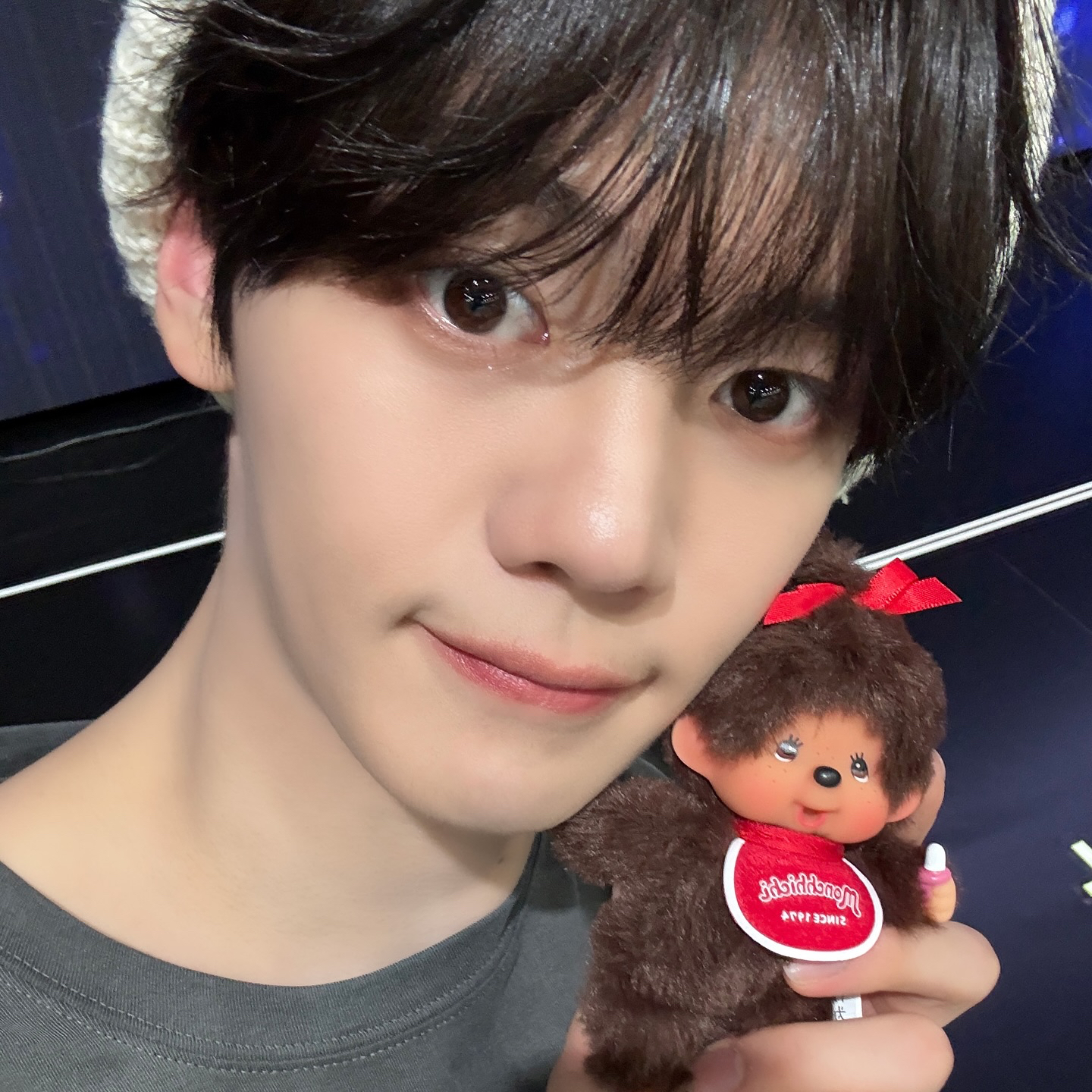 A moment captured by Kim Gyuvin (ZEROBASEONE)'s fan