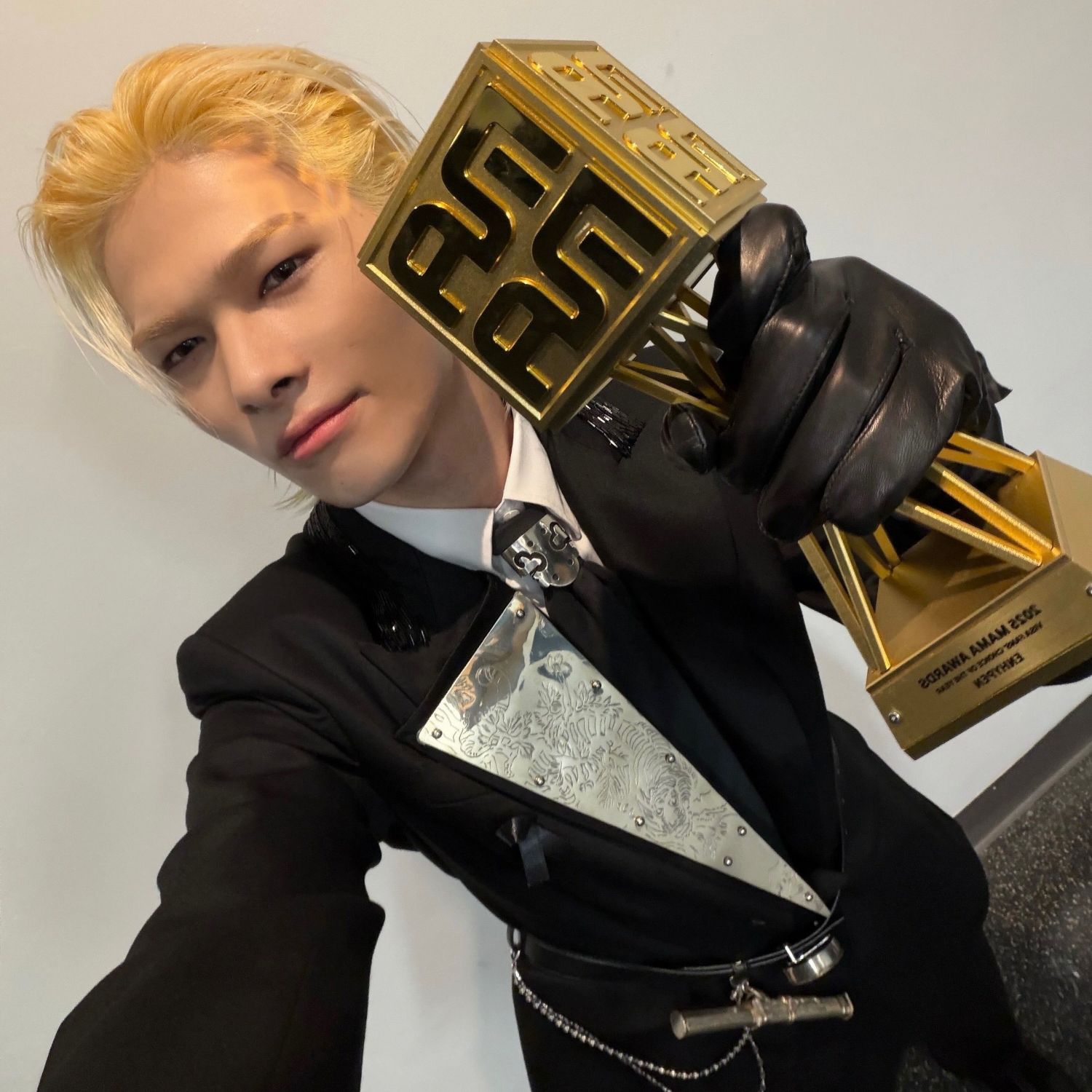 니키 (ENHYPEN)의 비하인드 컷