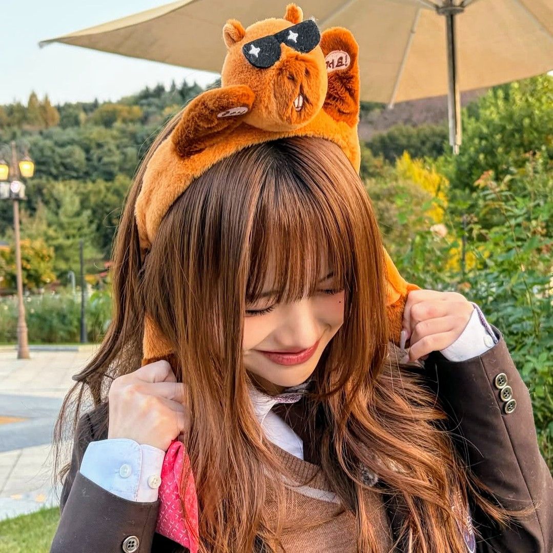 A moment captured by Serina (MADEIN)'s fan