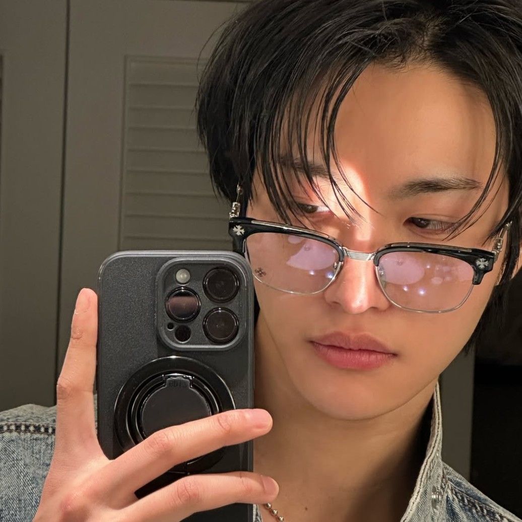 Behind-the-scenes cut of Seonghwa (ATEEZ)