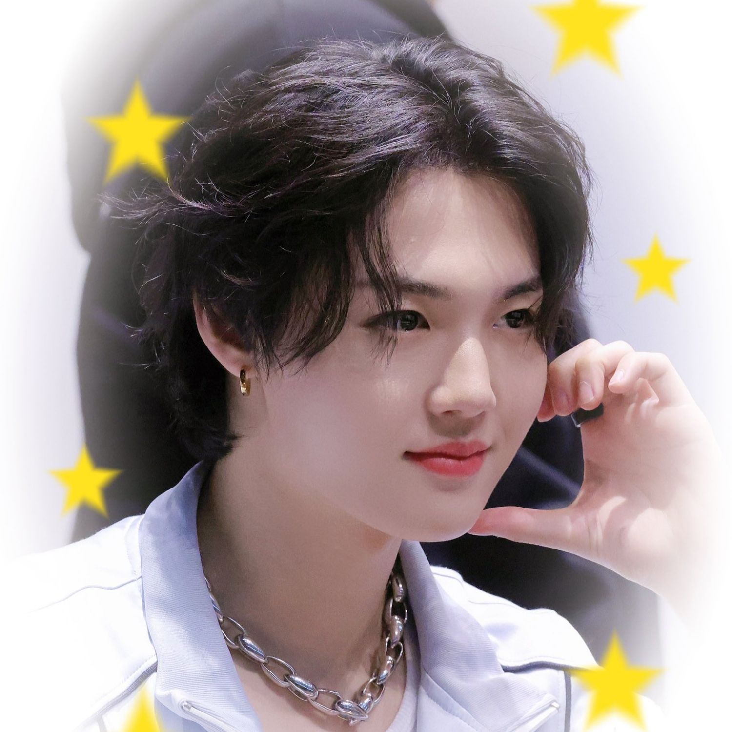 Latest photo of Doyoung (TREASURE)