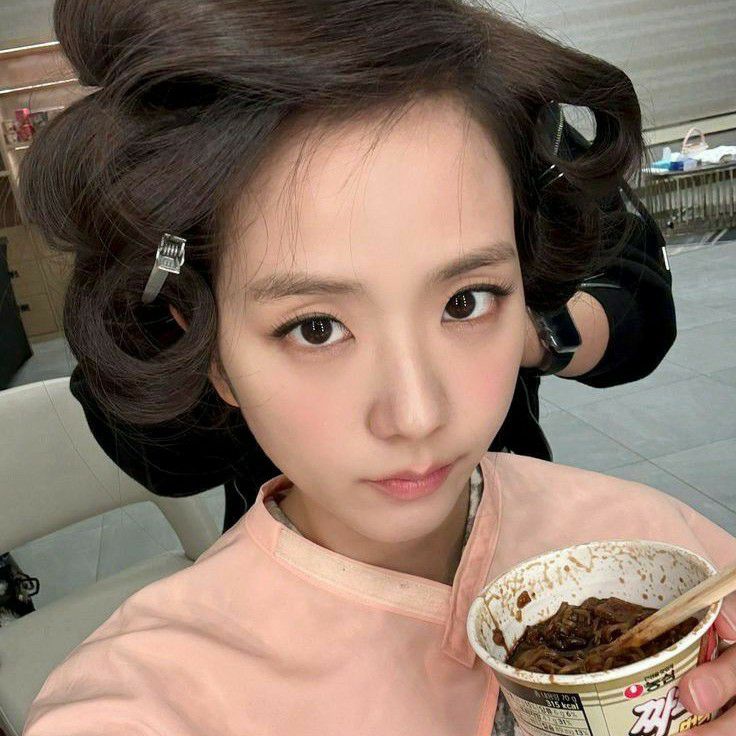 Foto terbaru Jisoo (BLACKPINK)