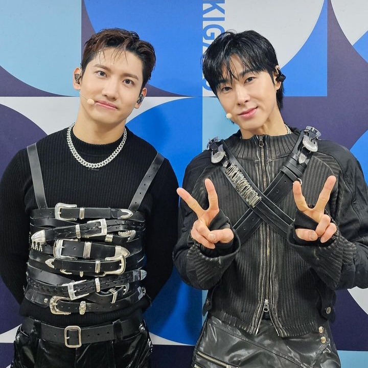 Recent activity shot of TVXQ