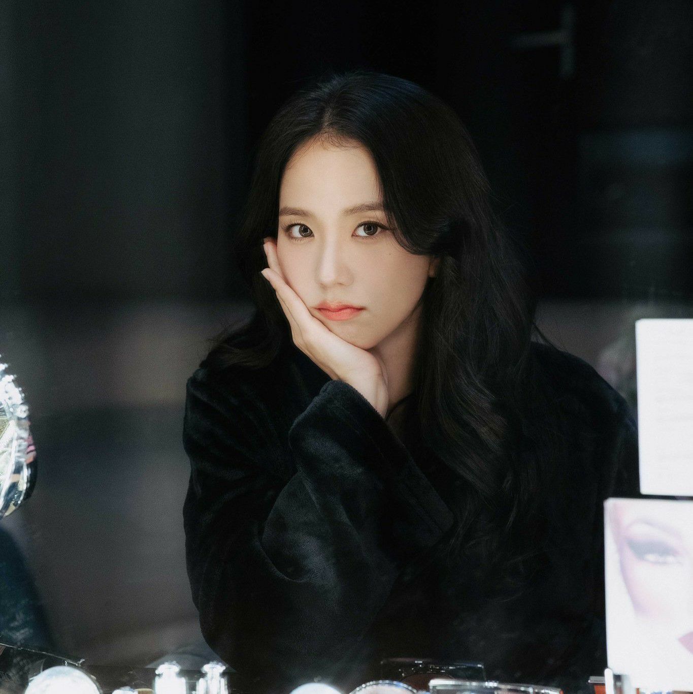 Behind-the-scenes cut of Jisoo (BLACKPINK)