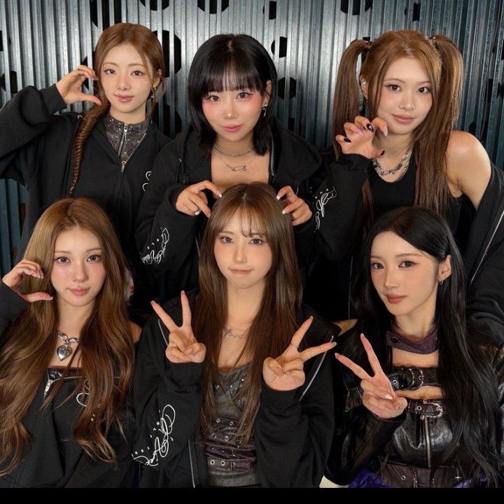 A moment captured by PURPLE K!SS's fan