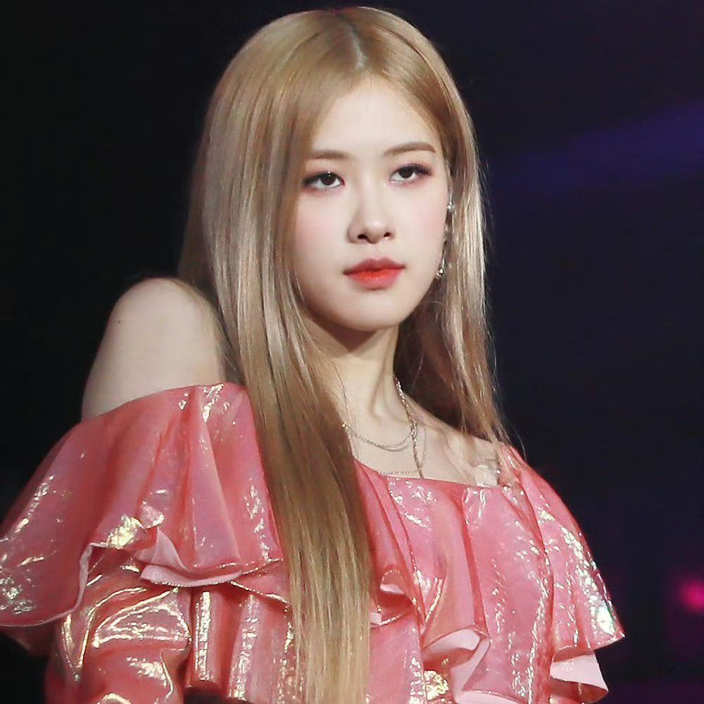 Behind-the-scenes cut of ROSÉ (BLACKPINK)
