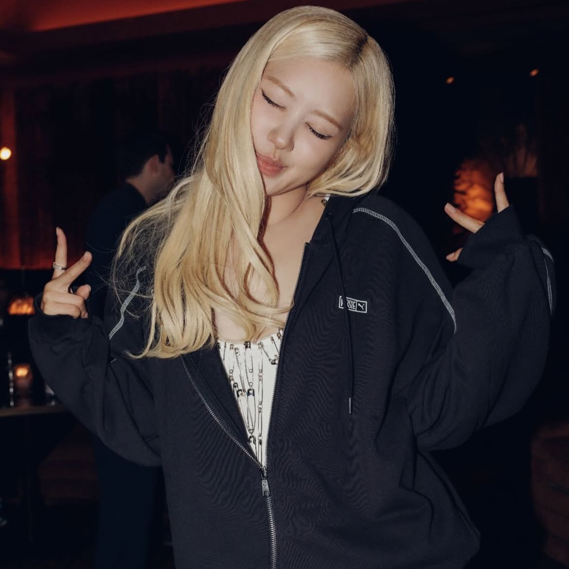로제 (BLACKPINK)의 비하인드 컷