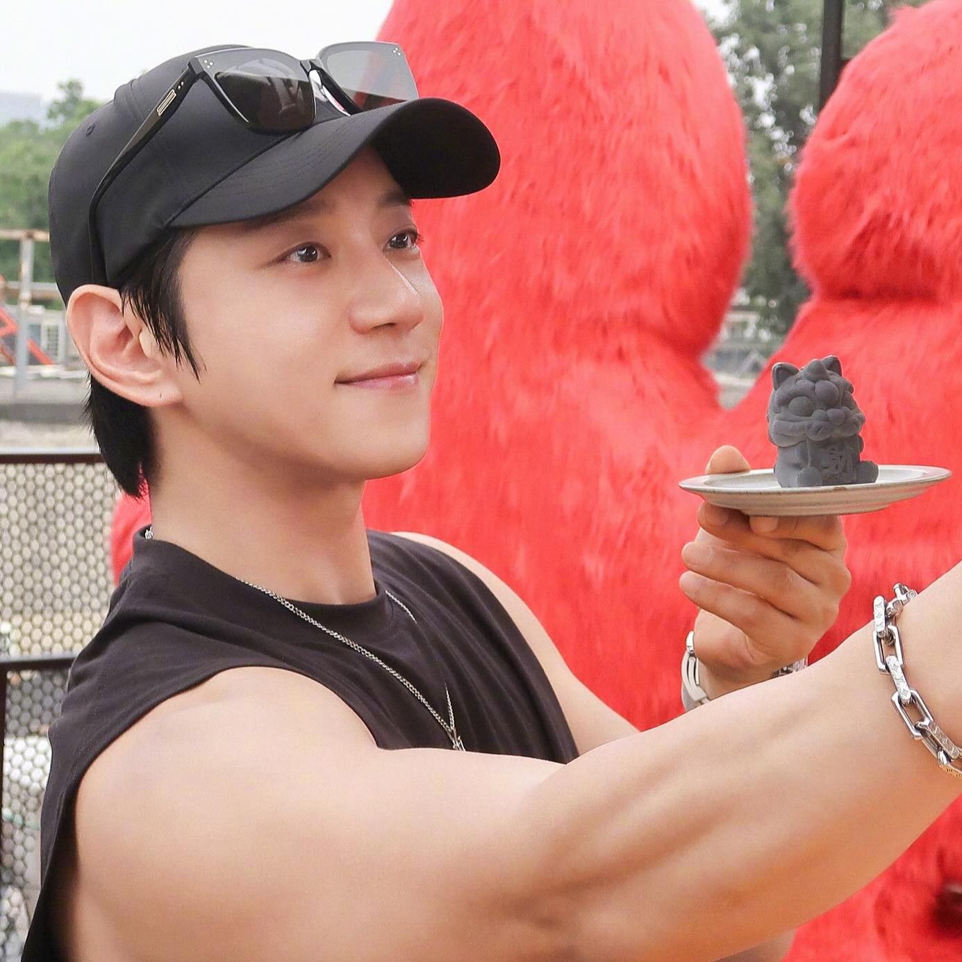 Recent activity shot of Hwang Chiyeol