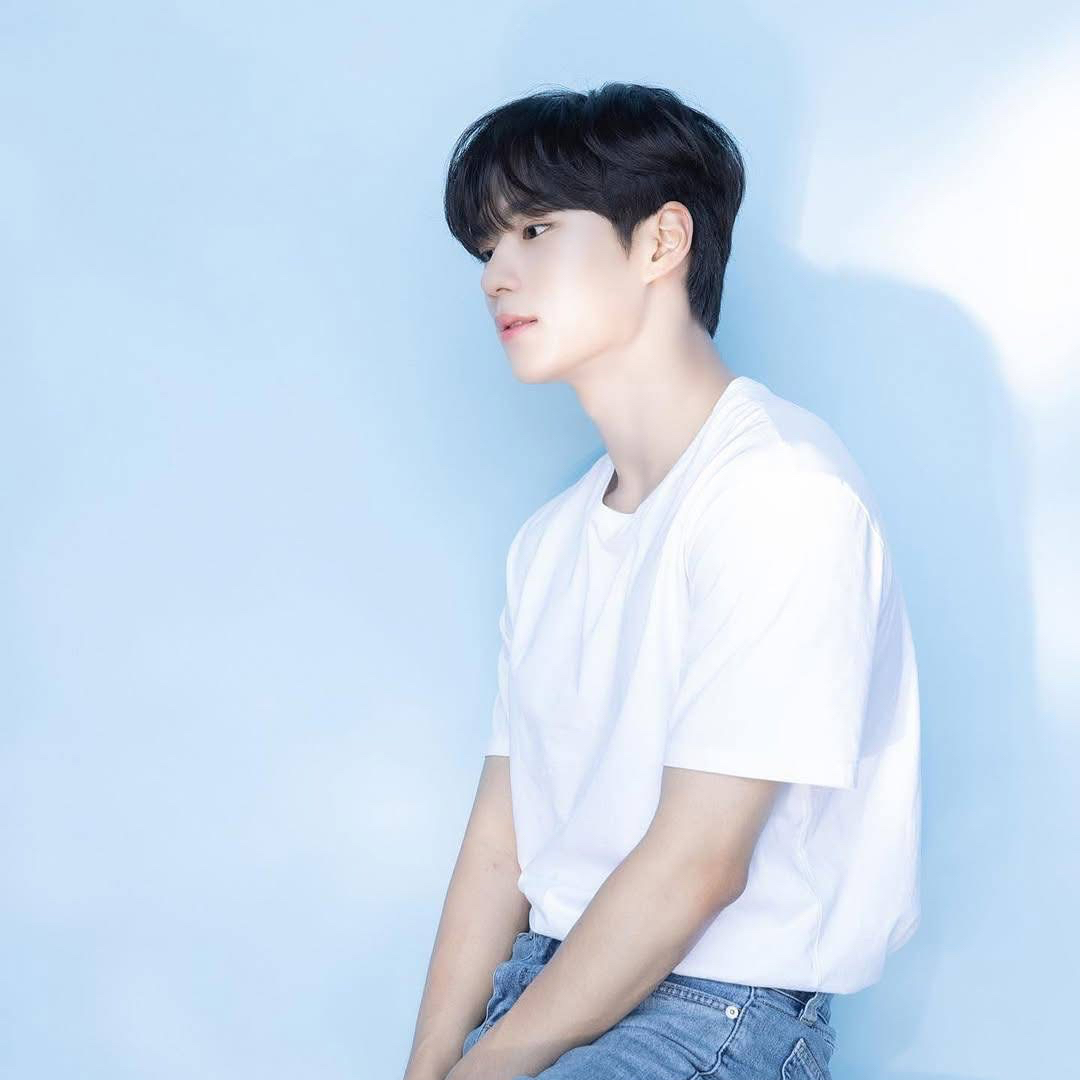 Recent activity shot of Kim Junseo (ALPHA DRIVE ONE)