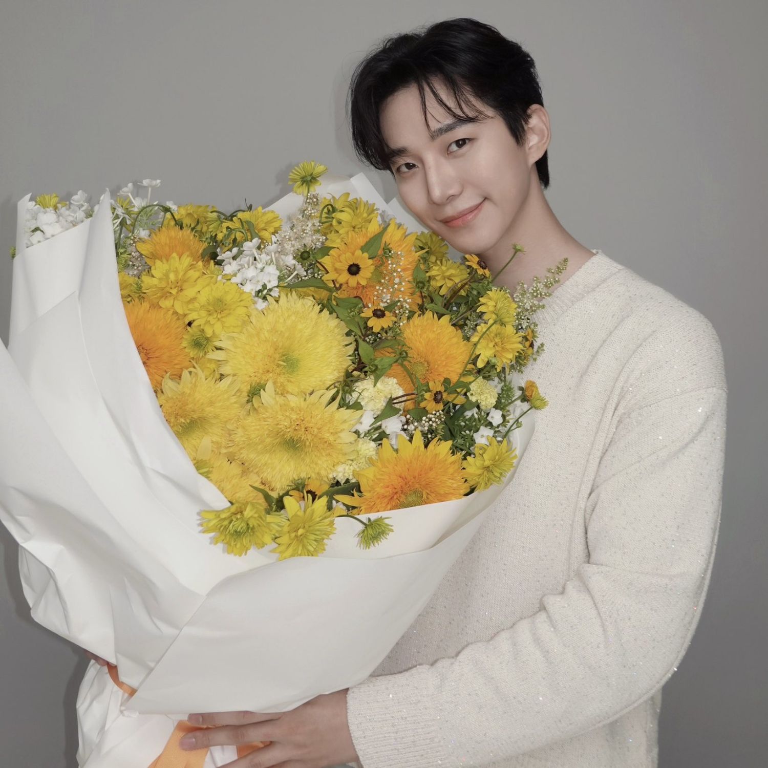 Latest photo of Junho (2PM)