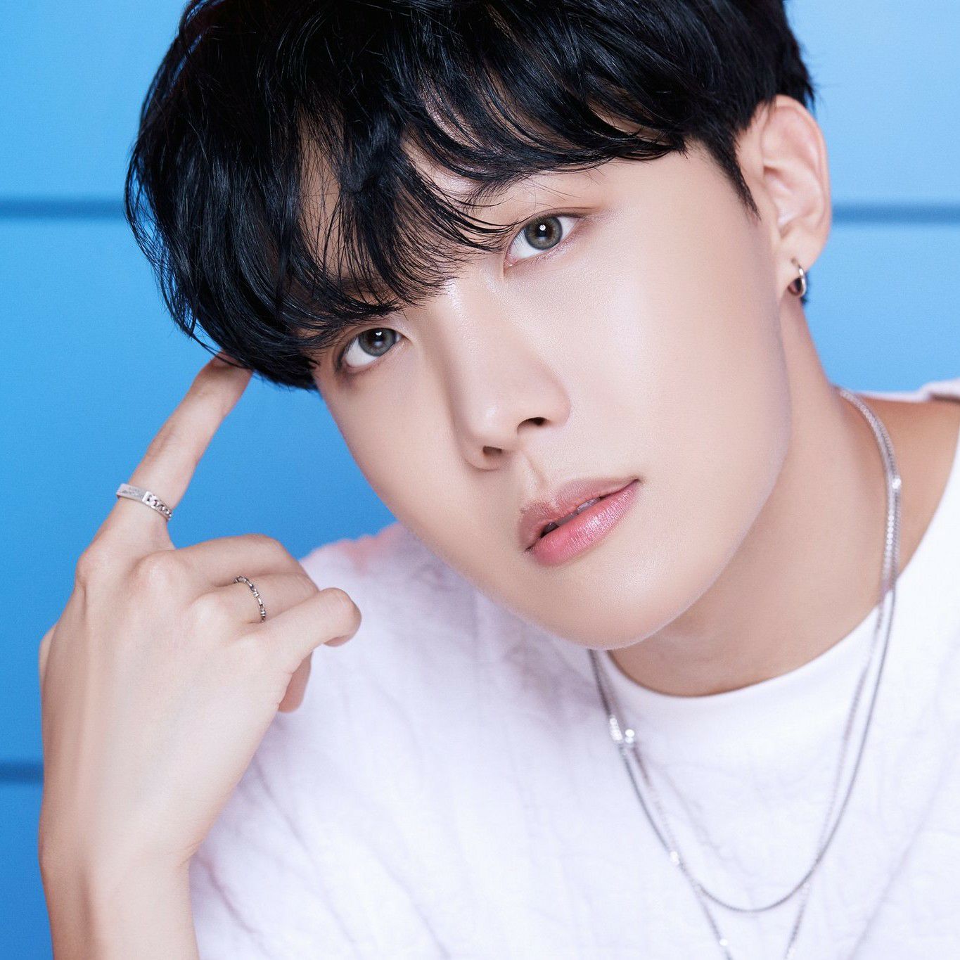 J-hope (防彈少年團)的幕後花絮