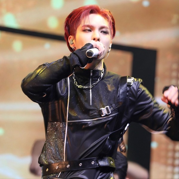 Shining profile picture of BX (CIX) on today's Choeaedol