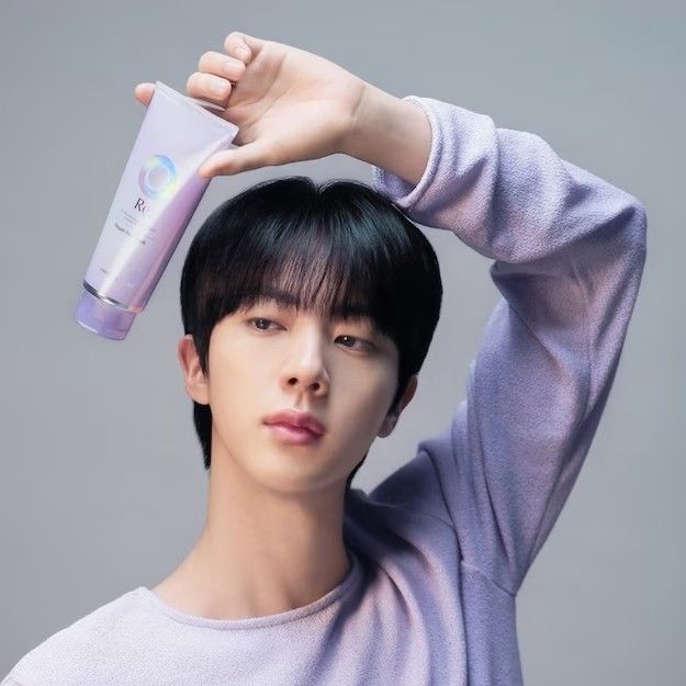 Behind-the-scenes cut of Jin (BTS)