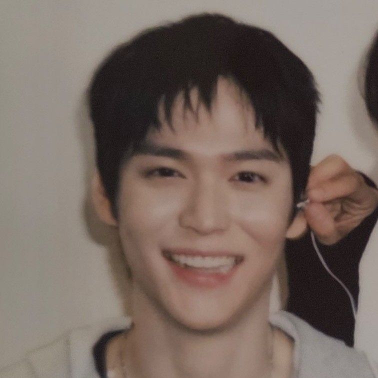 Latest photo of Eunseok (RIIZE)