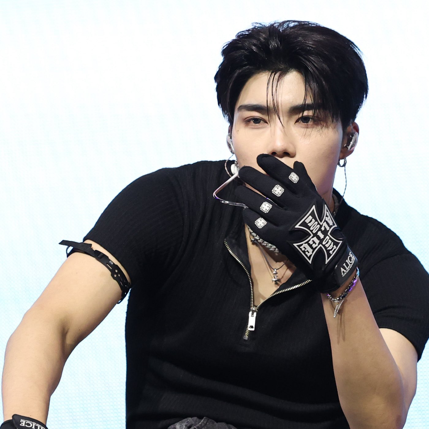 A moment captured by Park Gunwook (ZEROBASEONE)'s fan