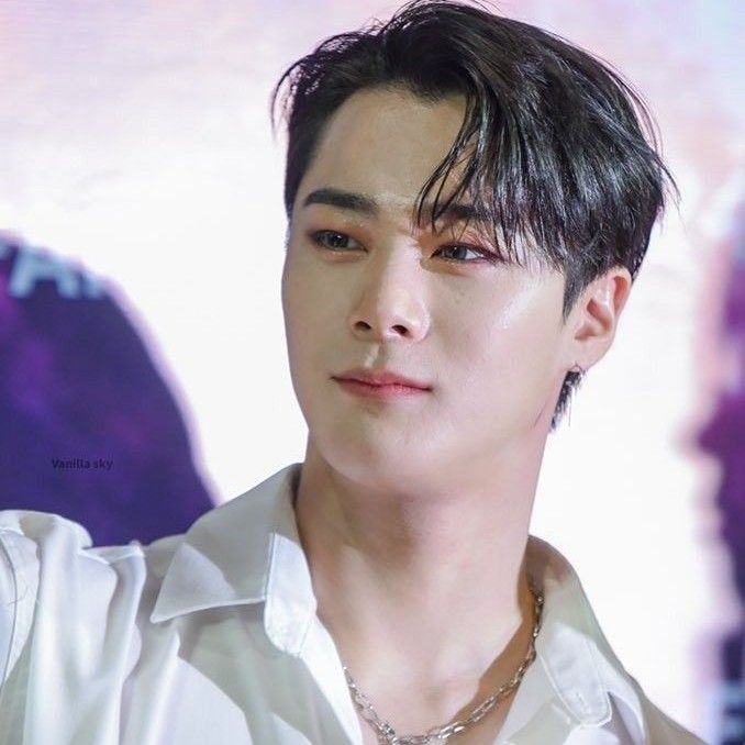Recent activity shot of Moonbin (ASTRO)