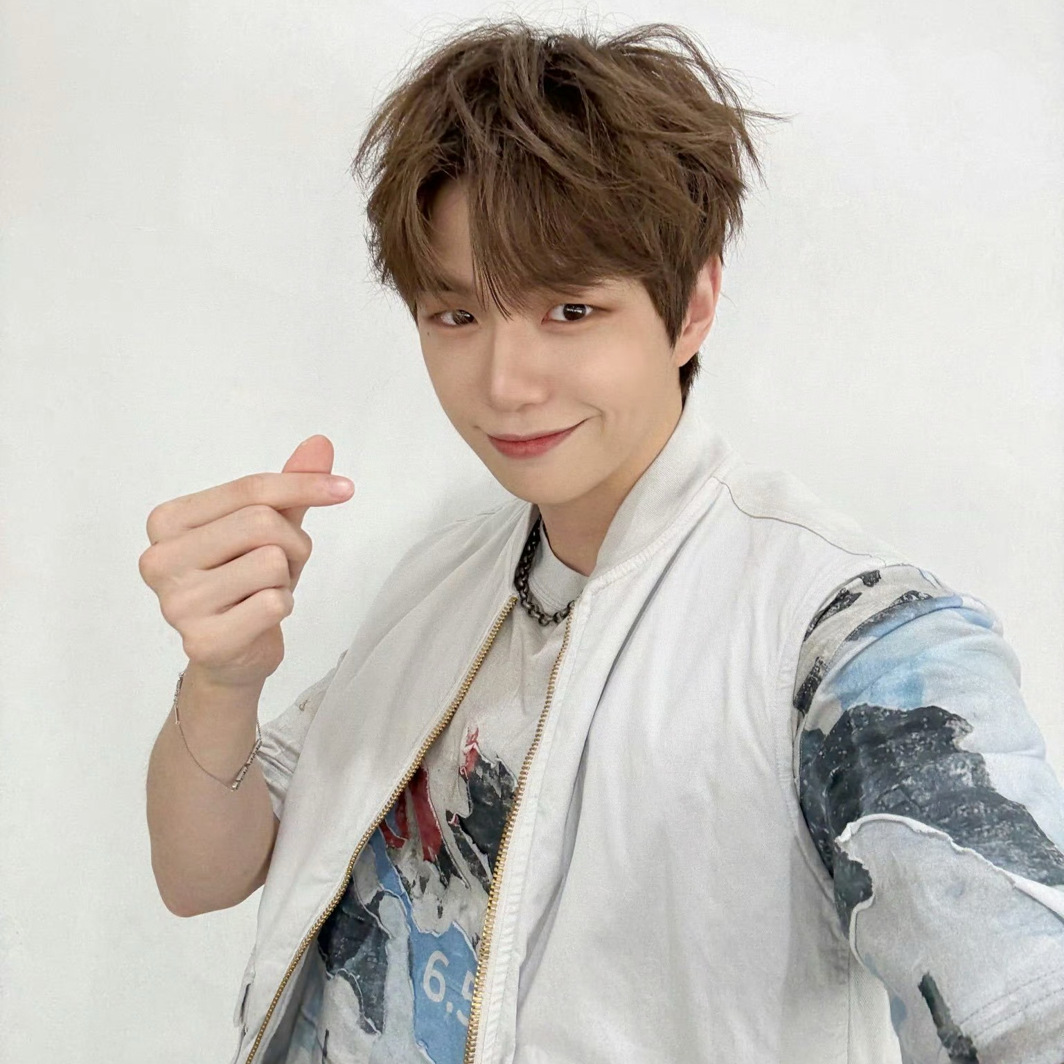 Latest photo of Kang Daniel
