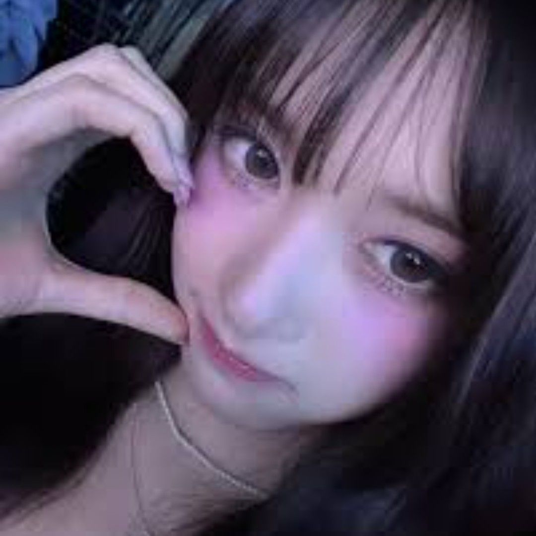 Latest photo of Leeseo (IVE)