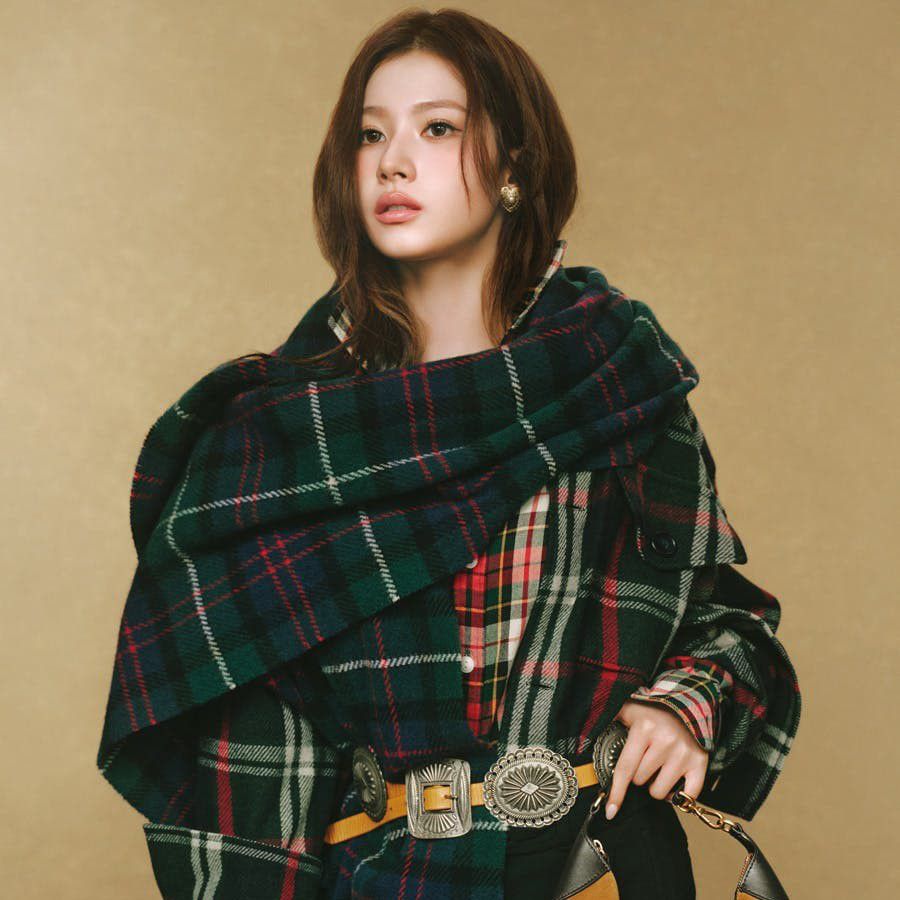 Foto terbaru Sana (TWICE)