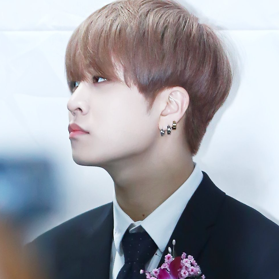 Latest photo of Youngjae (GOT7)