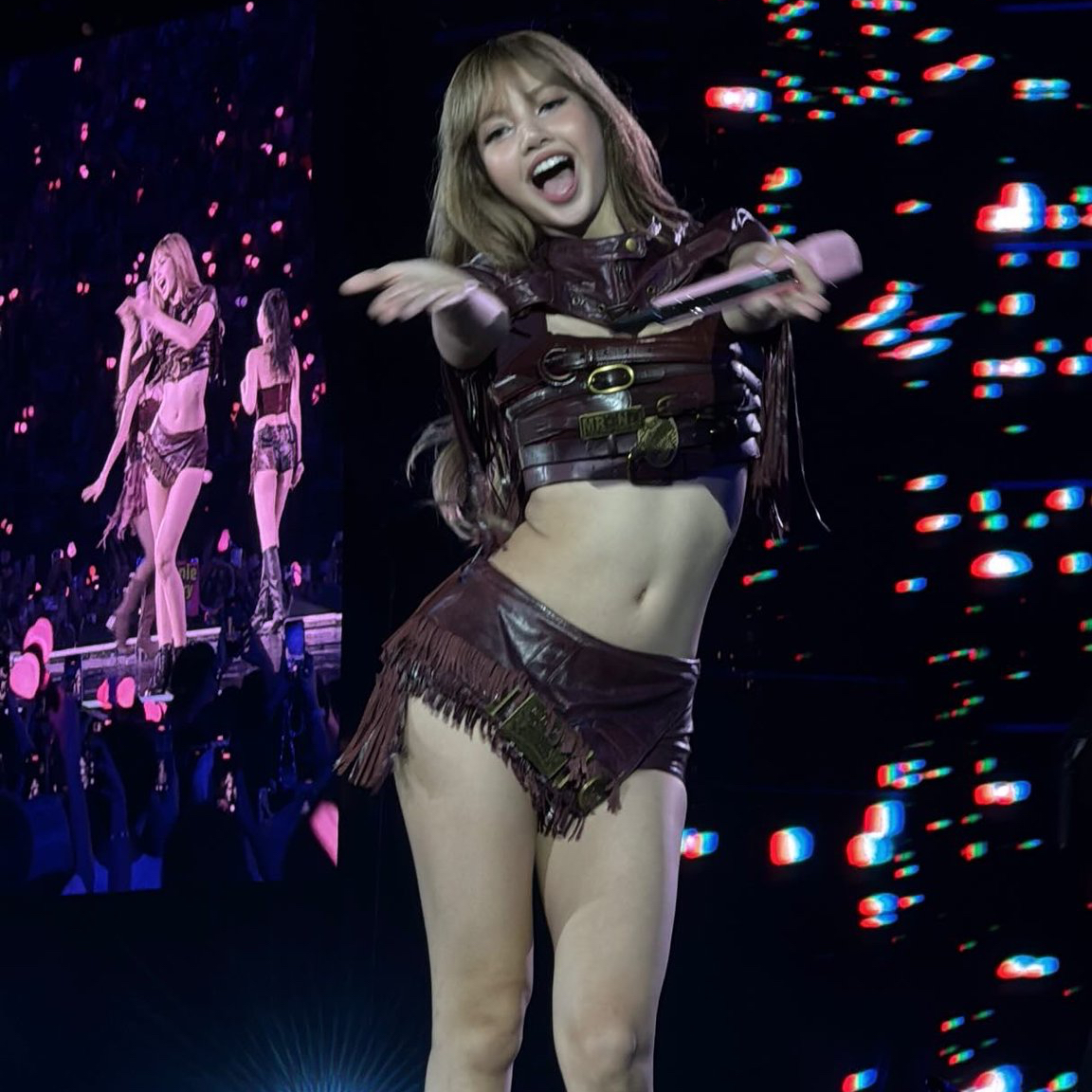 Lisa (BLACKPINK)的最新活動照片