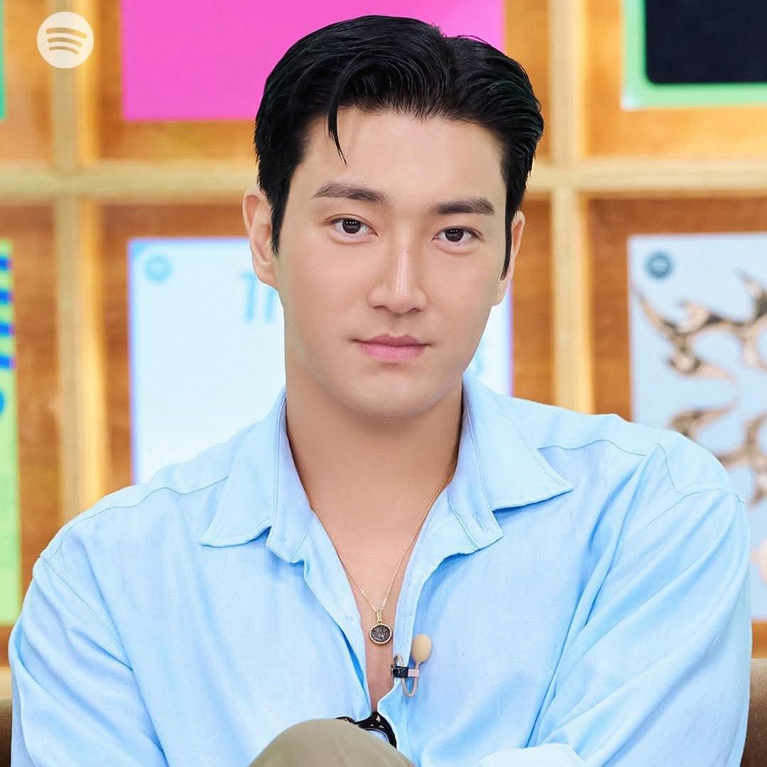 Recent activity shot of Super Junior