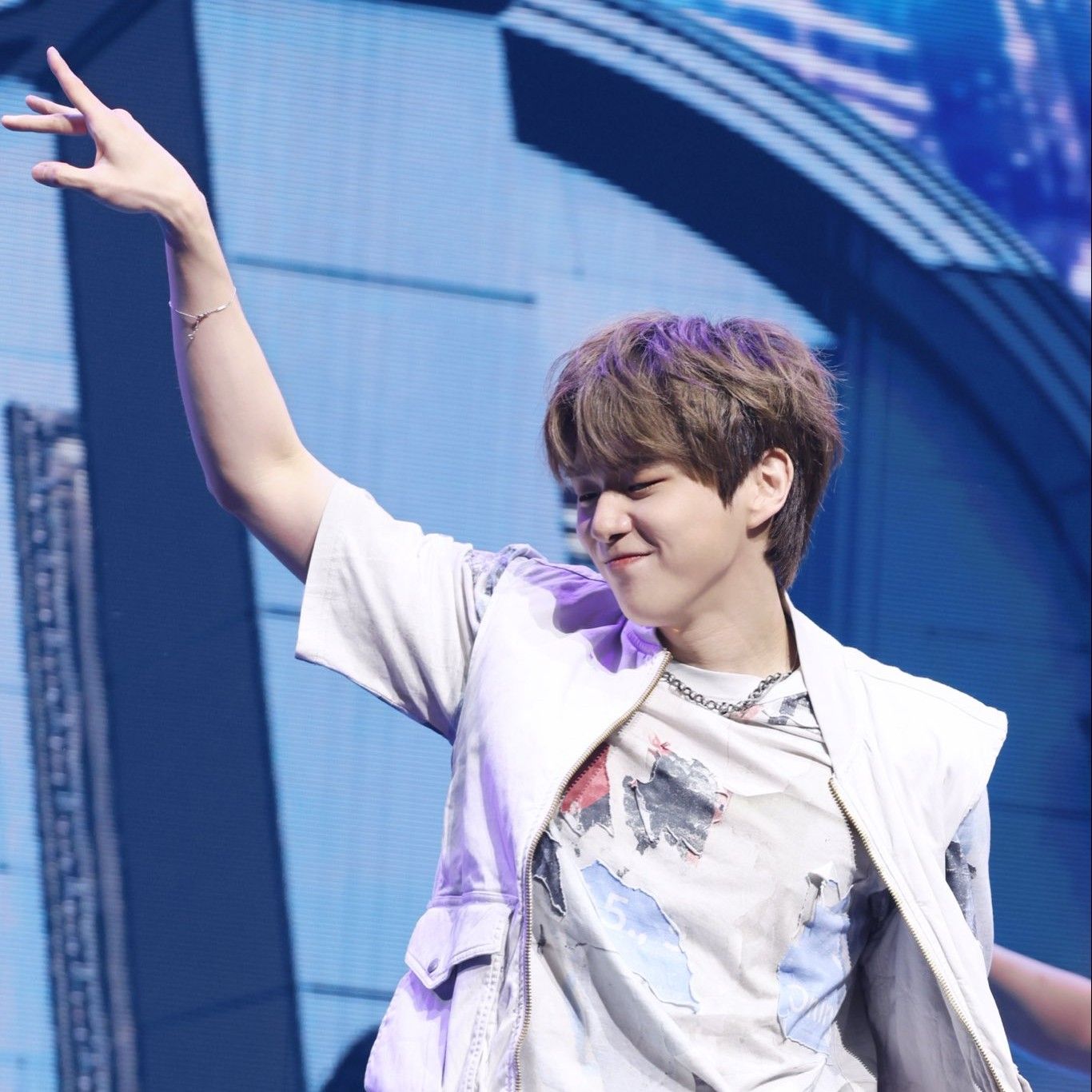 Recent activity shot of Kang Daniel