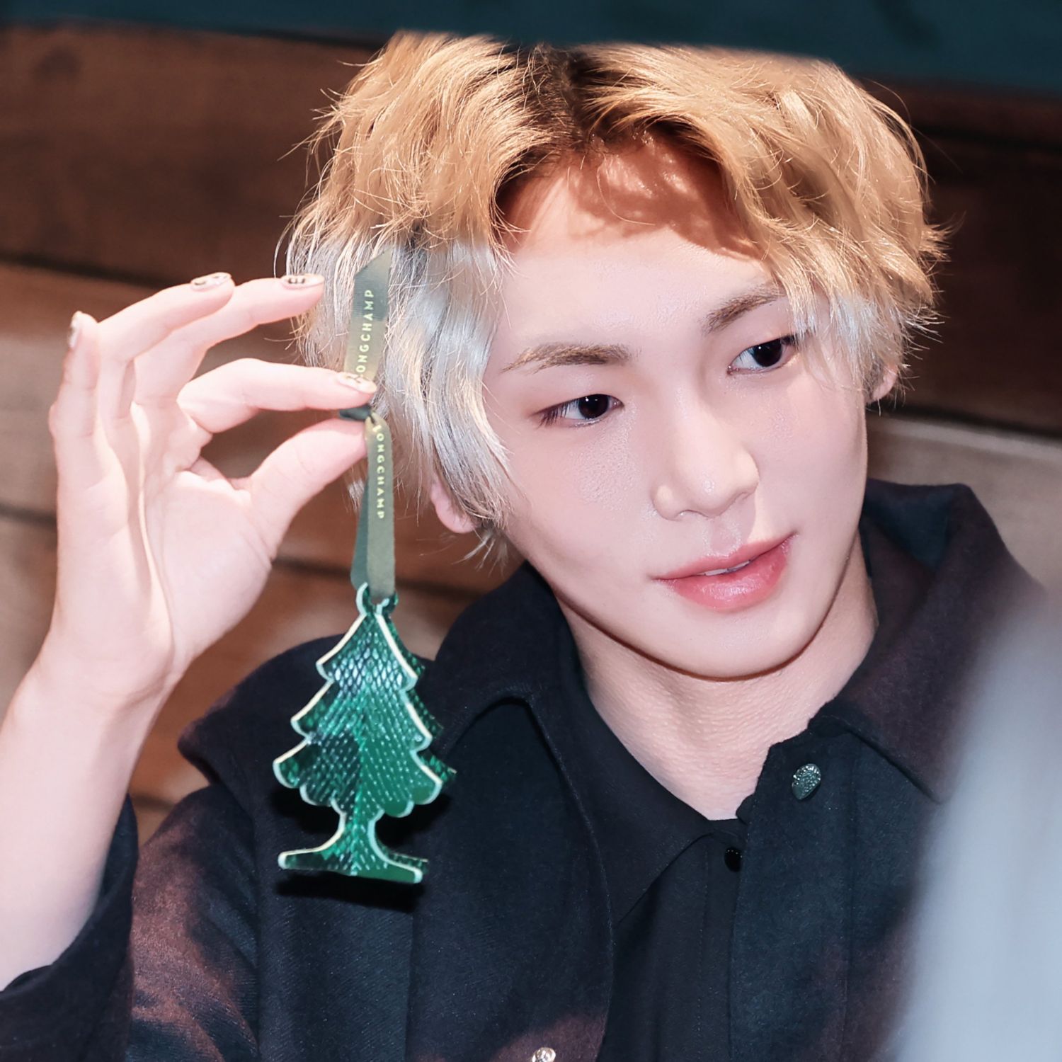 A moment captured by Key (SHINee)'s fan