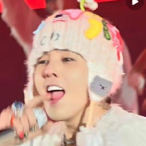 G-DRAGON (빅뱅)의 최신 사진