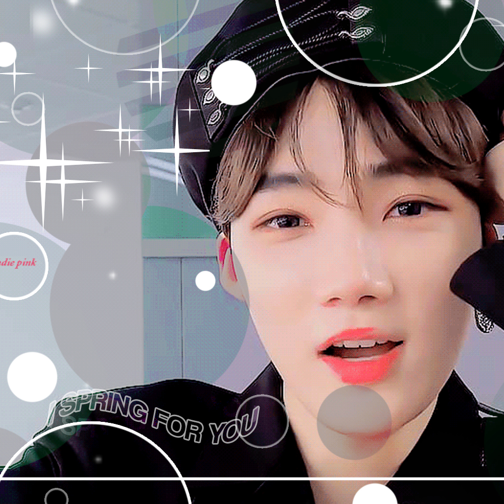 A moment captured by New (THE BOYZ)'s fan