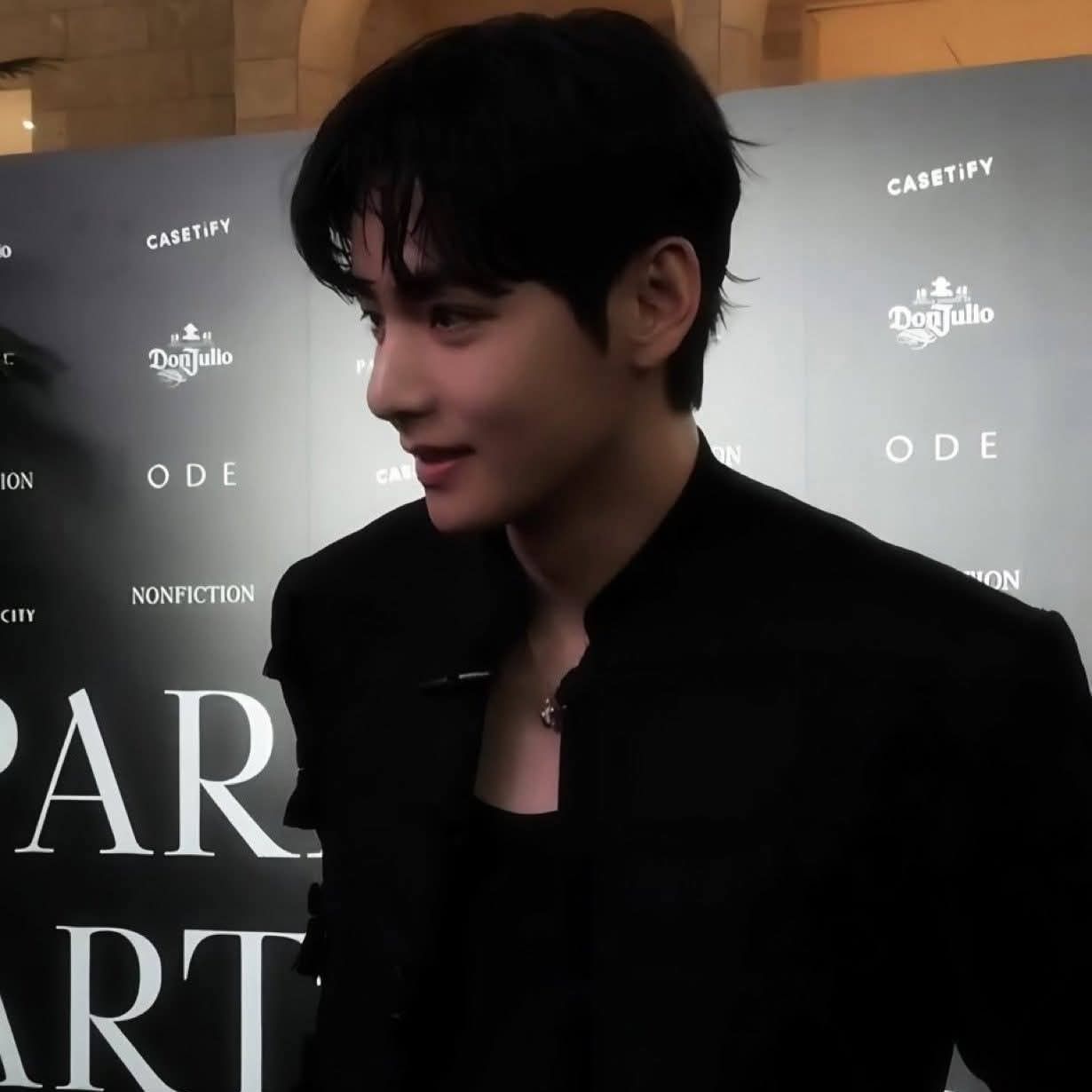A moment captured by V (BTS)'s fan