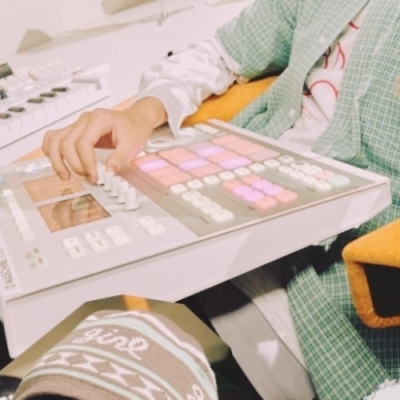 A moment captured by Donghyeon (KickFlip)'s fan