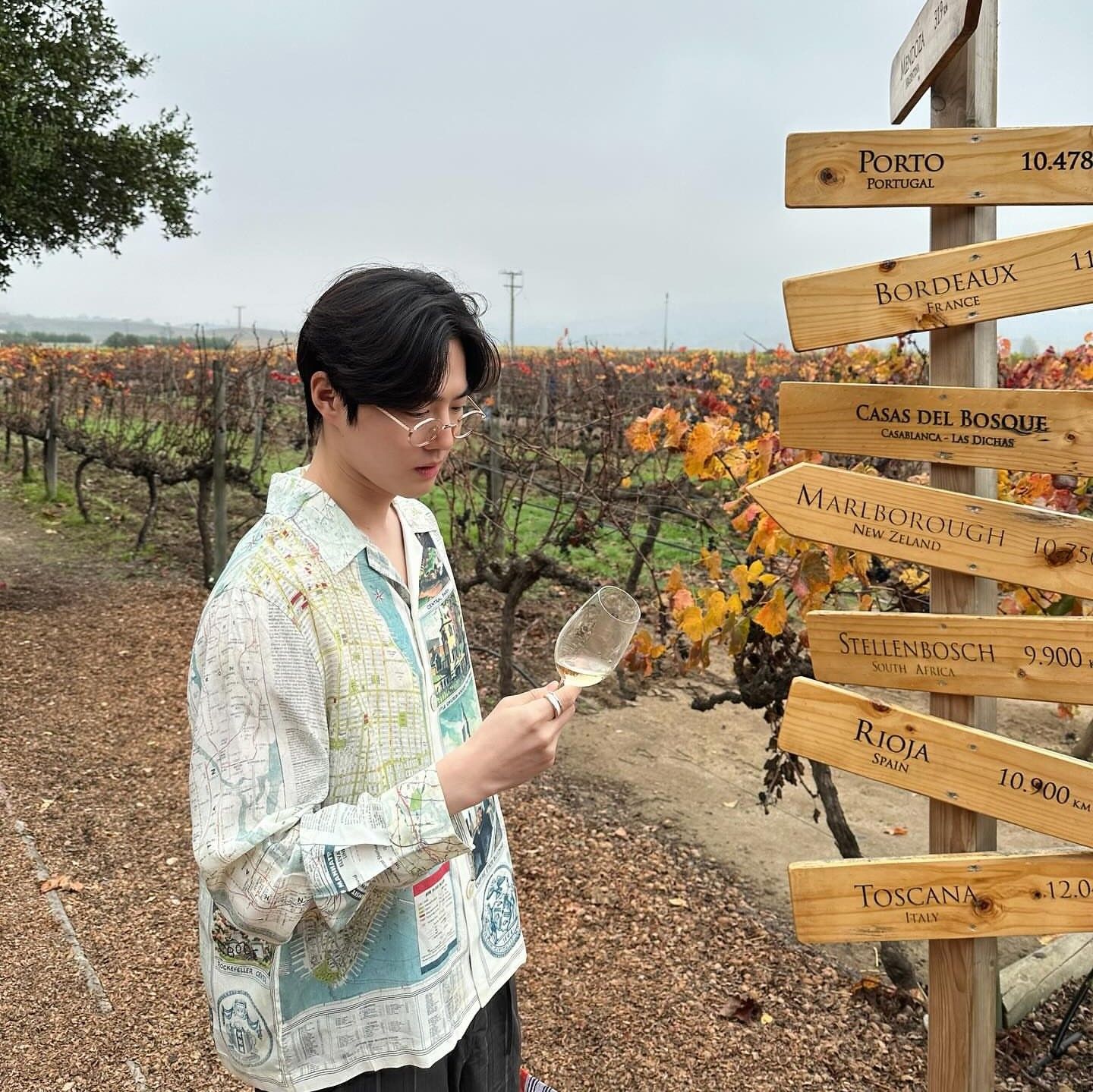 Behind-the-scenes cut of Suho (EXO)