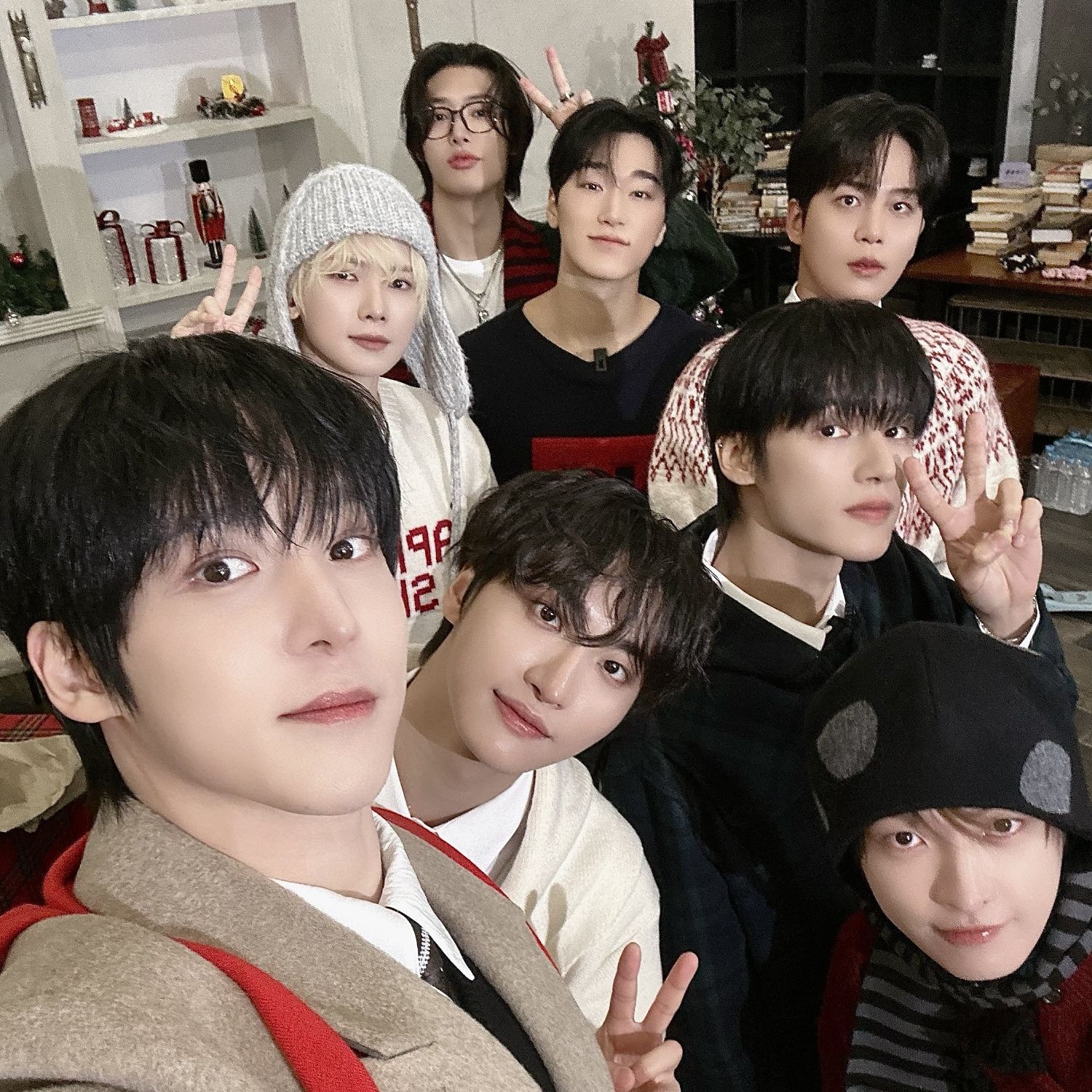 Foto aktivitas terbaru ATEEZ