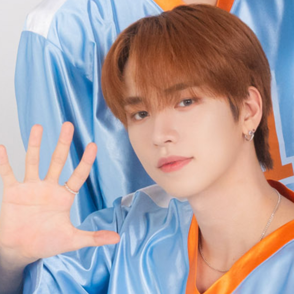 Recent activity shot of Hanjun (n.SSign)