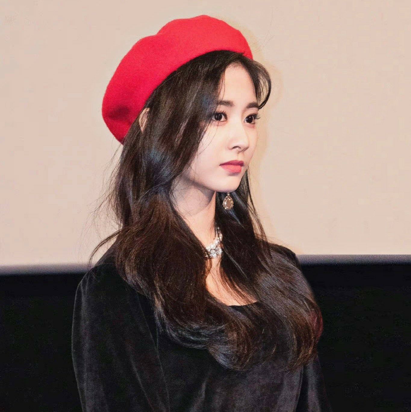 Potret di balik layar Tzuyu (TWICE)