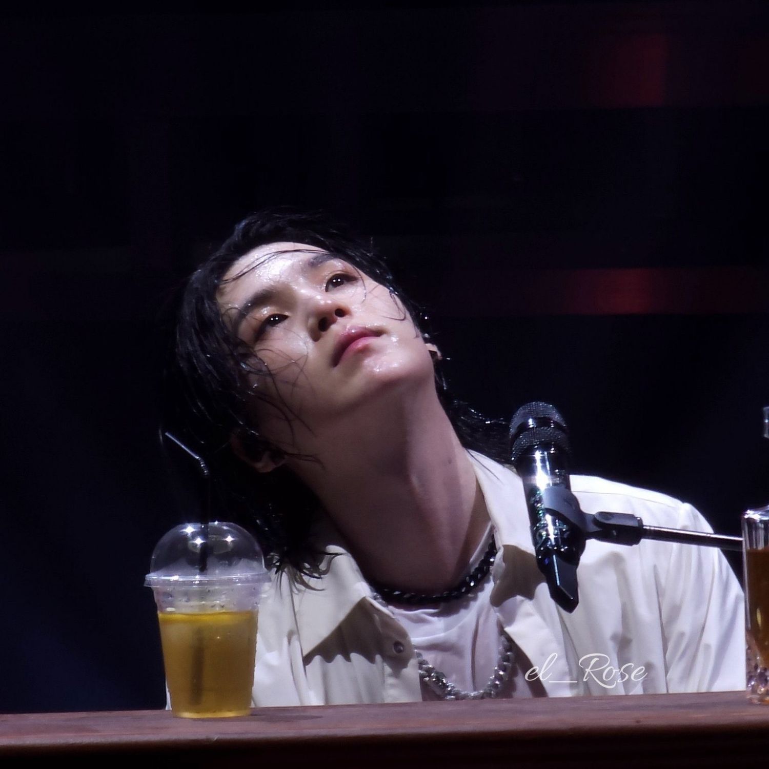 Potret di balik layar SUGA (BTS)